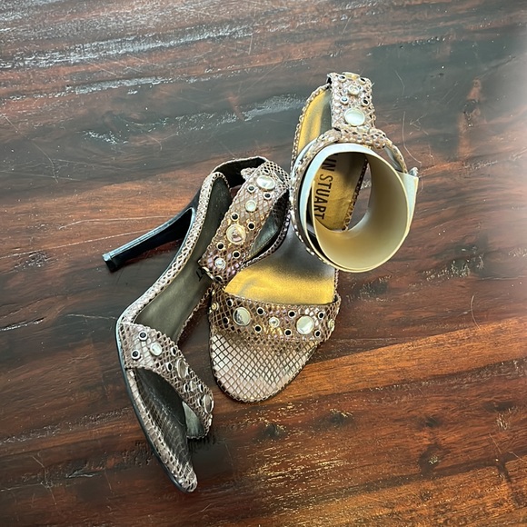 Shoe Colin Stuart. - Picture 2 of 9